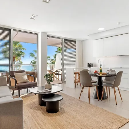 Casa Costa Tropical إِستيبونا